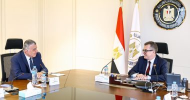 وزير التخطيط يبحث مع شركة "أيادي للاستثمار" سُبل دعم قطاع ريادة الأعمال