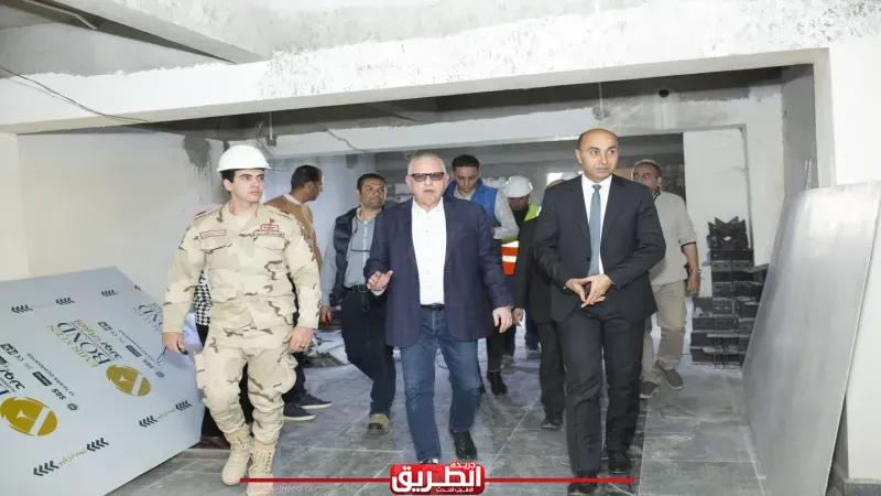 رئيس جامعة دمنهور يتفقد مشروع كلية طب الأسنان استعدادا لافتتاحها