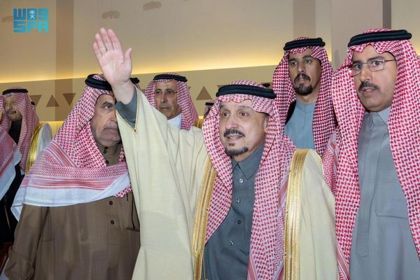احتفاء يوم التأسيس بقصر الحكم يتوّج بتسجيل رقم قياسي في «غينيس» لأكبر عرضة سعودية