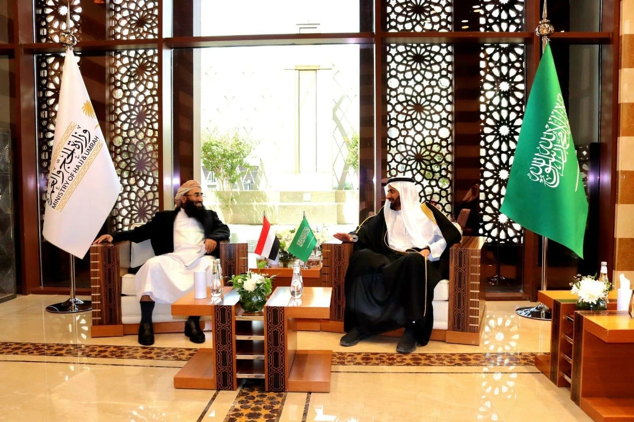الربيعة يشيد بأداء بعثة الحج اليمنية