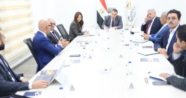 وزير التعليم العالى يبحث مع مايكروسوفت تعزيز التعاون فى التحول الرقمى