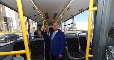 احتفالات ذكرى ثورة 30 يونيو.. وزير النقل يدشن 10 أتوبيسات كهربائية لخدمة العاصمة الجديدة