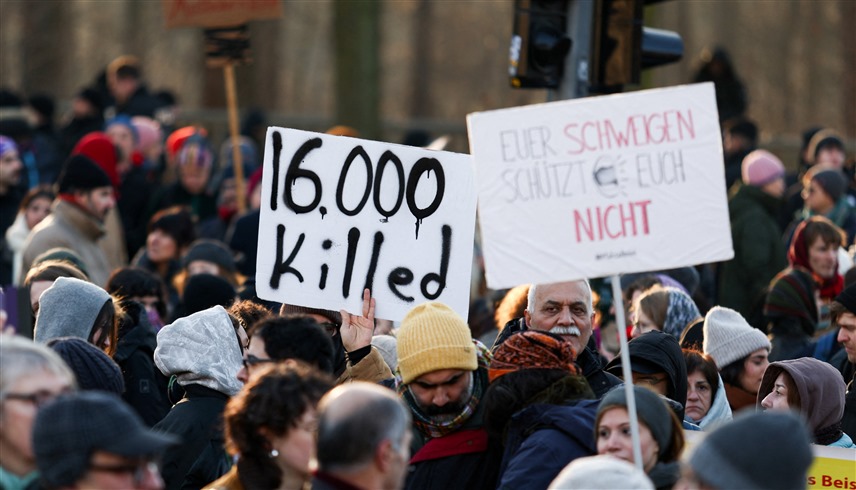 فرنسا تفتح باب اللجوء على مصراعيه أمام الإيرانيين