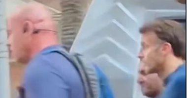 فيديو جديد للرئيس الفرنسي إيمانويل ماكرون خلال ممارسته الرياضة في الإسكندرية