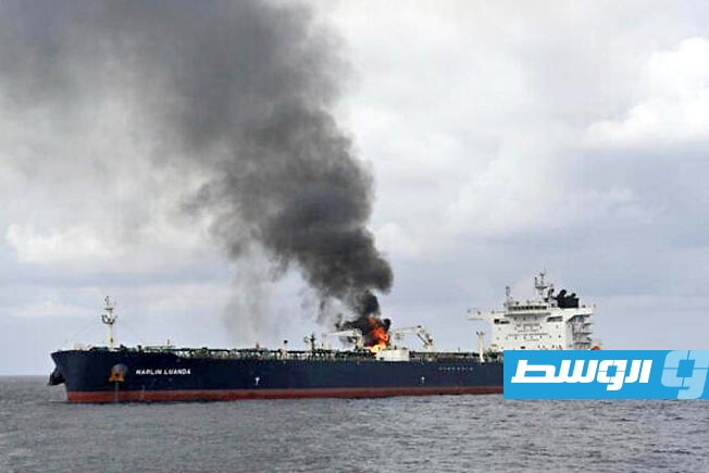 استهداف ناقلة نفط قبالة سواحل عُمان وإصابة 4 من طاقمها