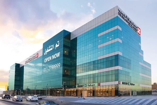عملية جراحية بمستشفى الدكتور سليمان الحبيب بالحمراء تنهي معاناة سيدة مع هبوط الحوض وسلس البول