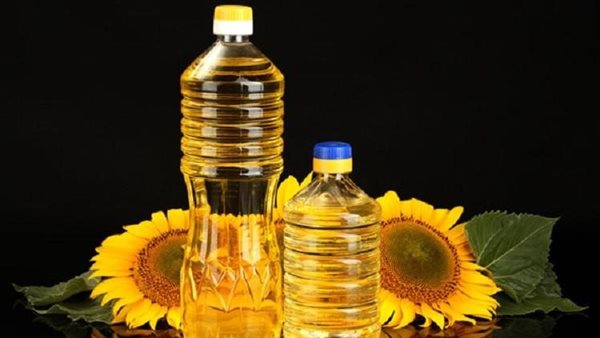 10 جنيهات انخفاضًا في أسعار الزيت اليوم الإثنين بالأسواق