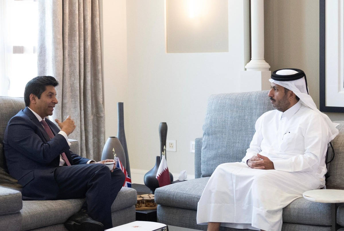 ‫ وزير التجارة والصناعة يجتمع مع كبير مستشاري رئيس الوزراء البريطاني للأعمال والاستثمار والتجارة