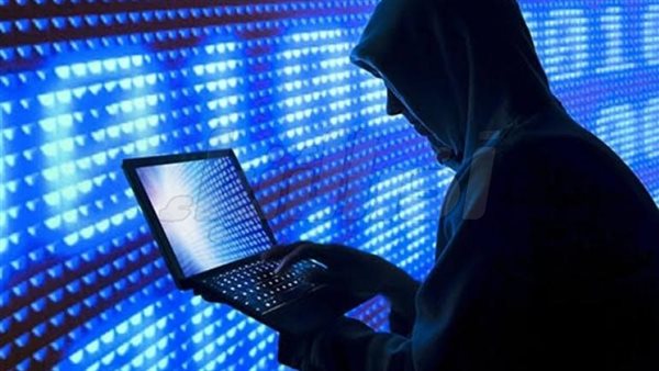تعرف على حالات المنع من السفر بقانون جرائم الإنترنت