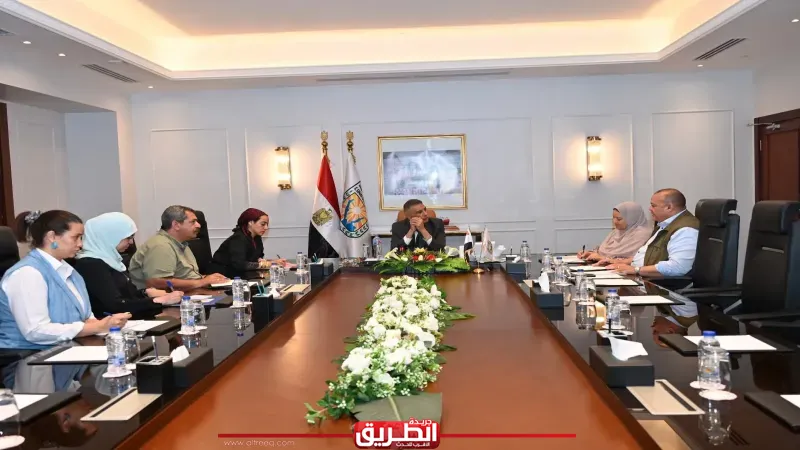 محافظ جنوب سيناء يبحث تعظيم الإستفادة من مياه الصرف المعالج وترشيد إستهلاك المياه بشرم الشيخ
