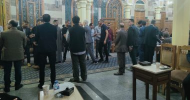 خالد البلشى ومثقفون يقدمون واجب العزاء فى سيد العديسي