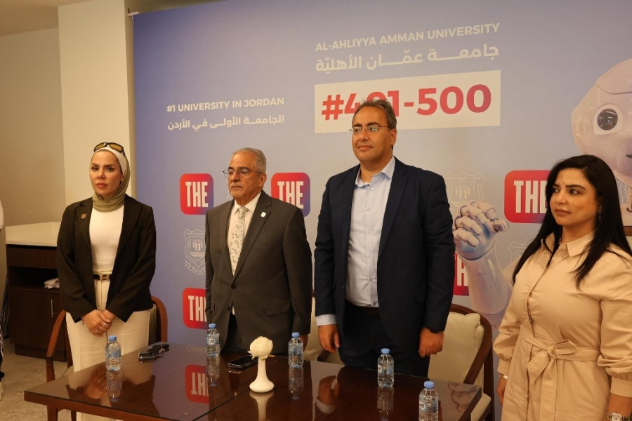 بالصور ... عمان الأهلية تحتفي بطلبتها المتميزين في مختلف المجالات