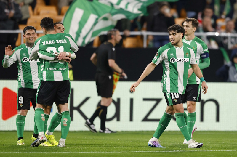 المغربي عبد الصمد الزلزولي يقود بيتيس للفوز على مايوركا