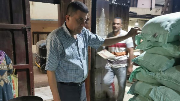 ضبط أصحاب 4 مخابز استولوا على 30 جوال دقيق مدعم بالغربية
