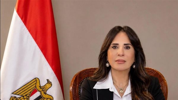 وزيرة الإسكان تتابع موقف تنفيذ المرافق والطرق بأكتوبر الجديدة