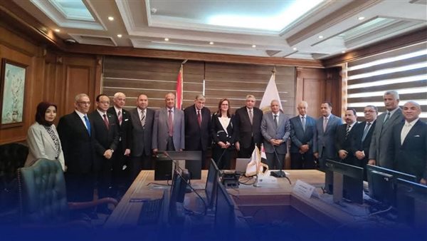 اللجنة المختصة بترشيح رؤساء الجامعات تجري مقابلات للمتقدمين لرئاسة جامعة أسيوط
