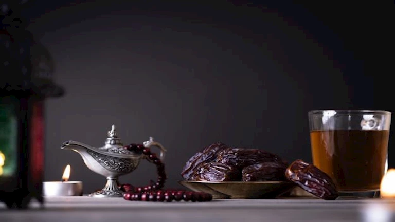 ما المشروبات التي تمنع العطش بين الإفطار والسحور؟