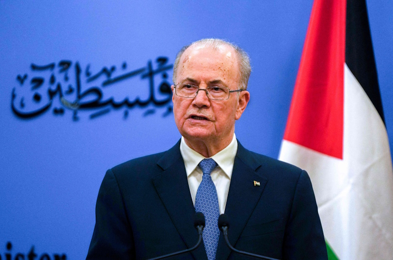 رئيس الوزراء الفلسطيني يدعو لتسريع ترتيبات تسلم السلطة المسؤولية في غزة