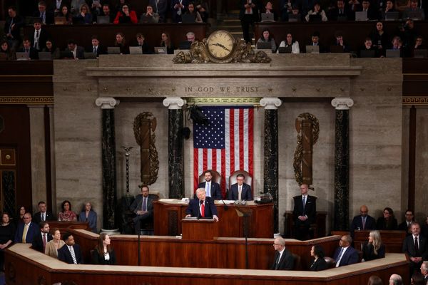 ترامب: صواريخ إيران قادرة على ضرب أميركا.. وطهران تردّ: "أكاذيب كبرى"