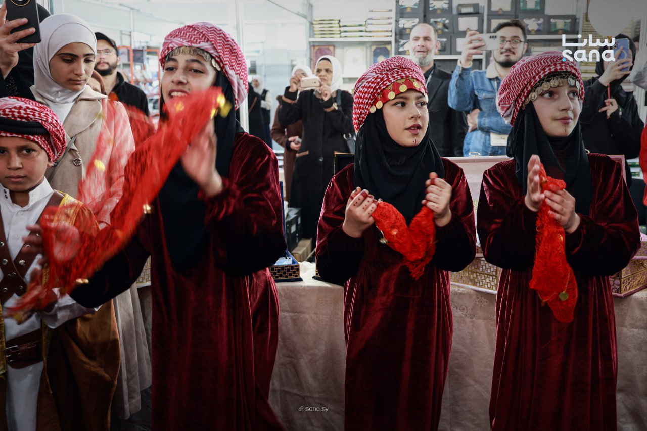 لوحات فولكلورية من التراث الحوراني تزين أجواء معرض دمشق الدولي للكتاب