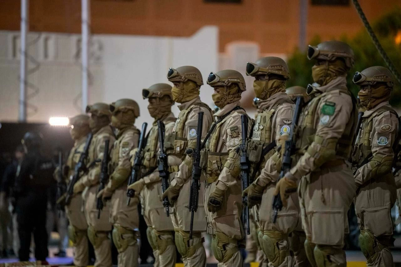 العمل في يوم العيد.. وجوه تغيب لتحضر في خدمة الحجاج