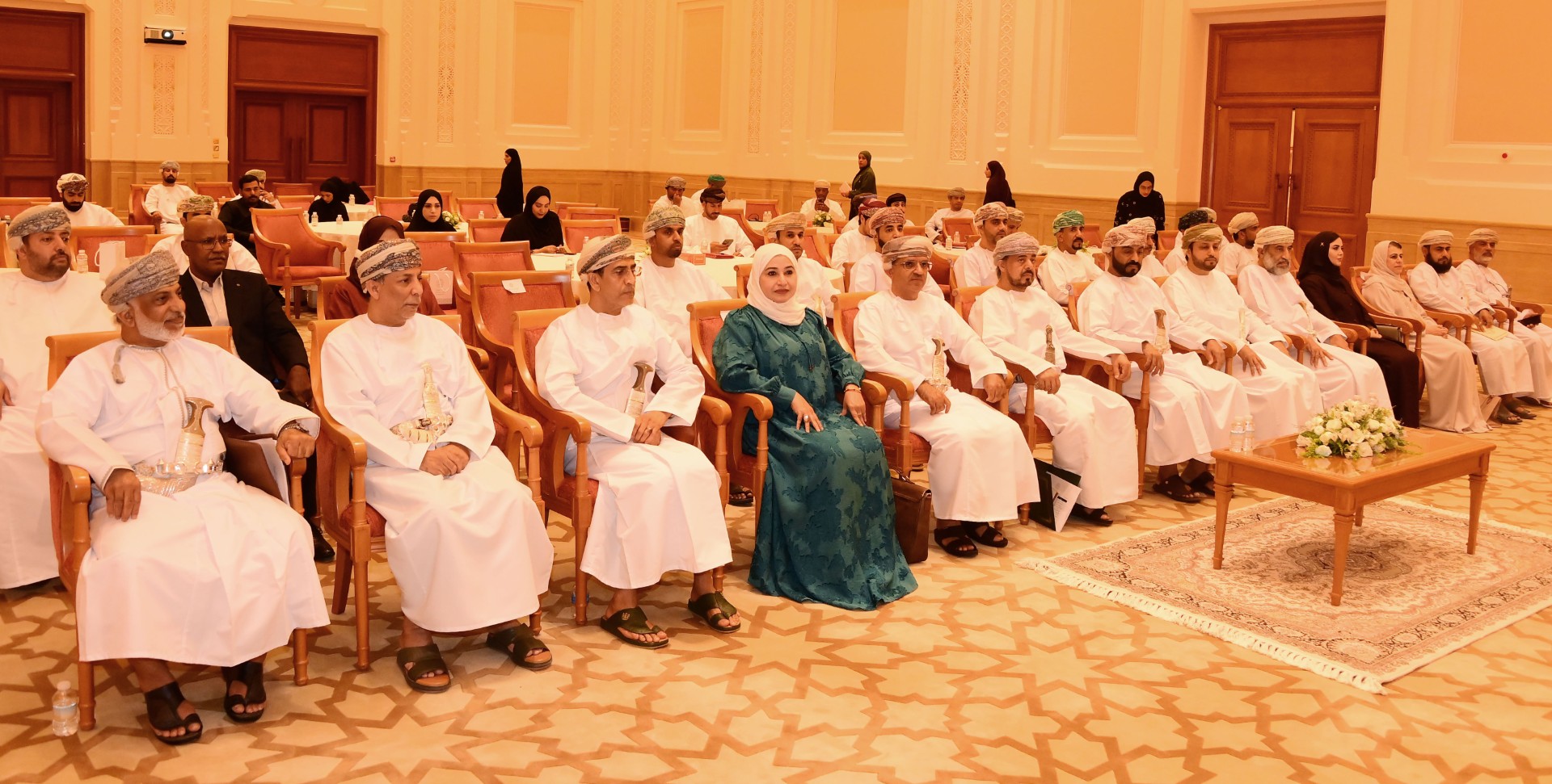 مجلس الدولة يعقد لقاءً إعلاميًا بعنوان “رؤية تواصل إقرار” بحضور جمعٍ من الصحفيين والإعلاميين