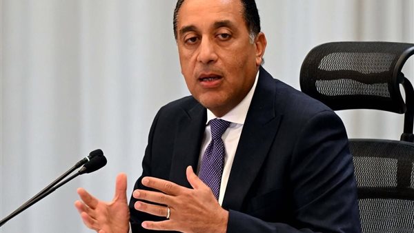 مدبولي يوجه المحافظين بمواجهة التحديات وتوفير احتياجات المواطنين خلال رمضان