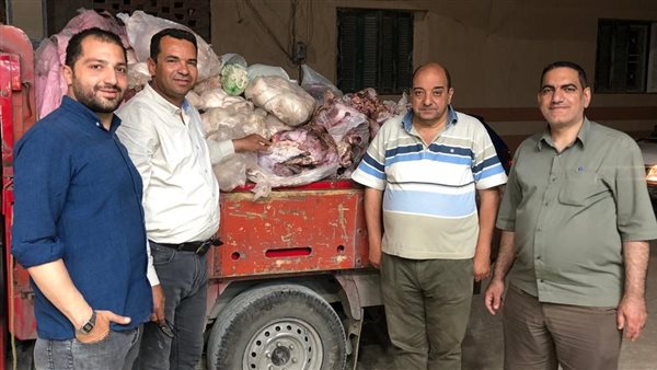 التحفظ على سيارة محملة بـ 1.3 طن لحوم فاسدة بالفيوم