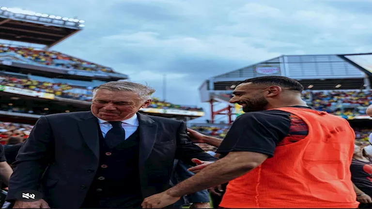 أبرزهم أنشيلوتي ورافينيا.. 15 صورة لمحمد صلاح مع نجوم البرازيل