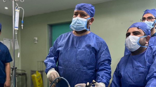 إنقاذ رضيع عمره يومين بجراحة دقيقة دون فتح الصدر ببنها