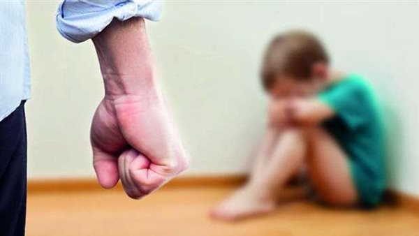 سيدة توثق اعتداء مشرفة بدار أيتام على طفلة من ذوي الهمم في البيطاش بالاسكندرية
