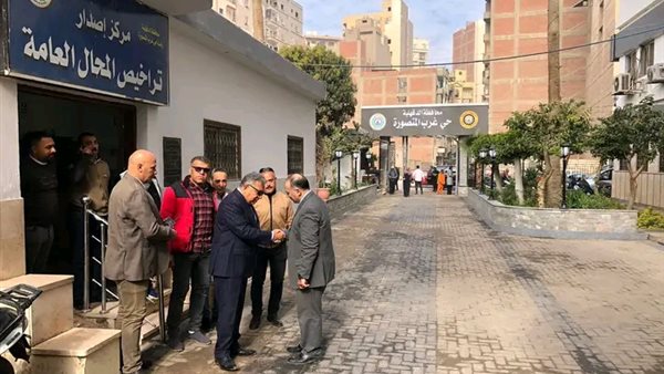 محافظ الدقهلية يجري جولة مفاجئة بحي غرب المنصورة لمتابعة مستوى الخدمات