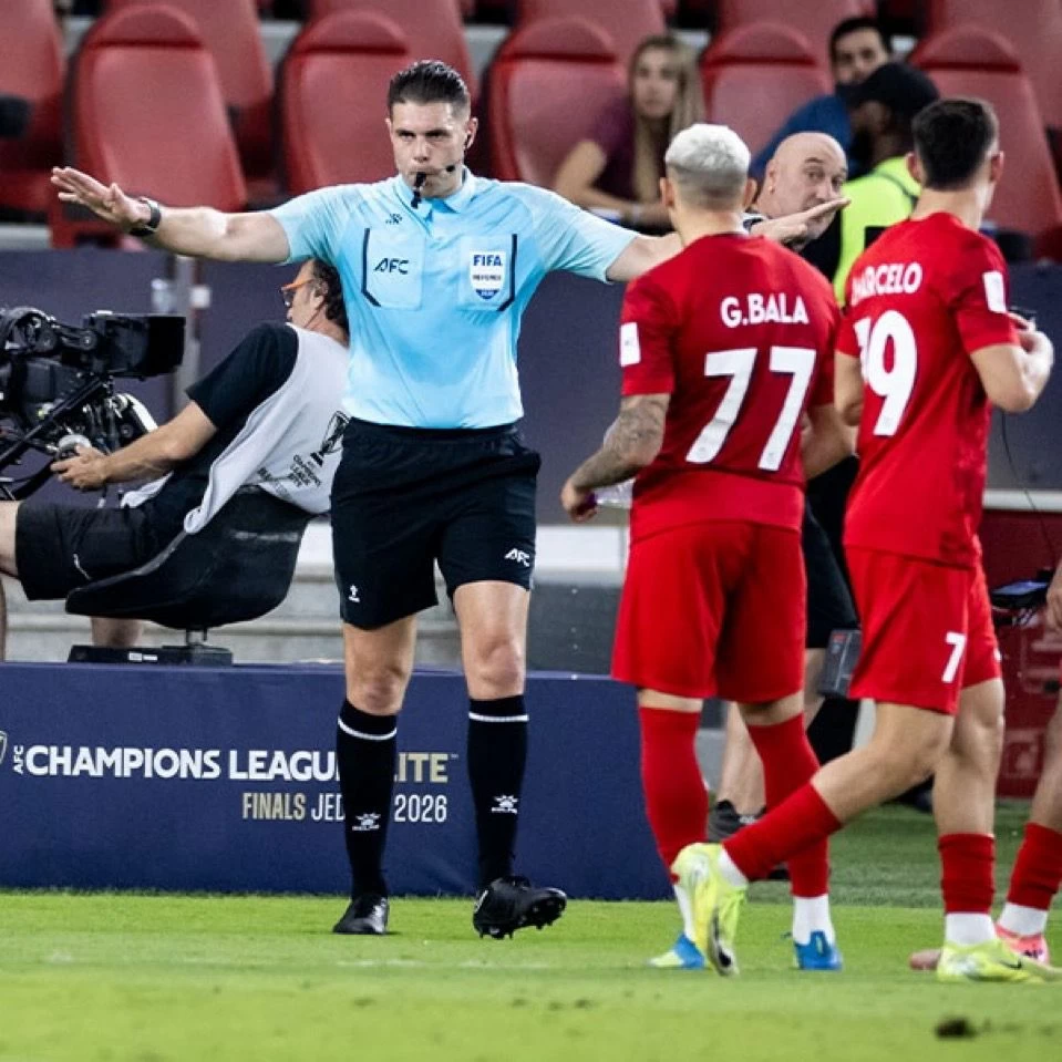 «الإماراتي» يطالب بإعادة المباراة.. و«الآسيوي» يرجع لتسجيلات الـ«VAR»