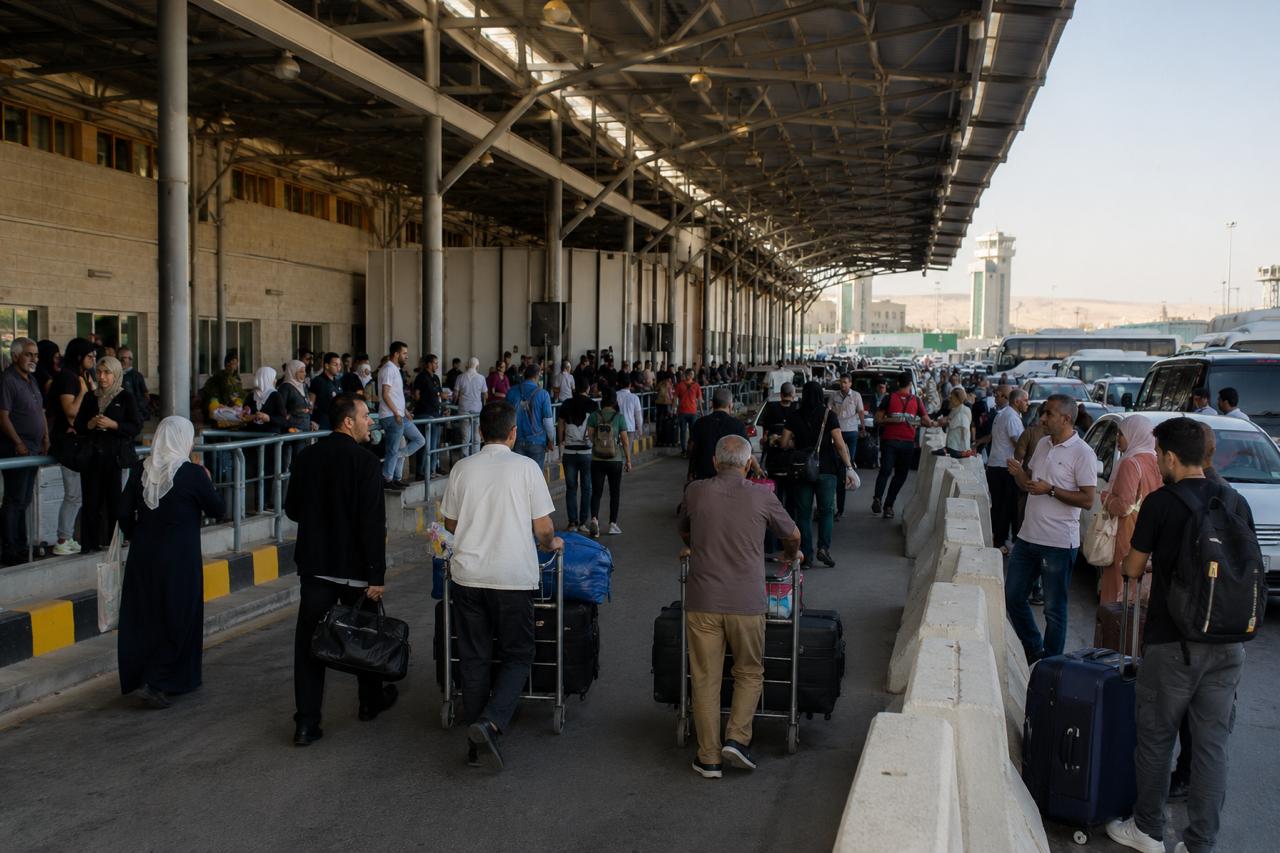 جو 24 : دية: معاناة جسر الملك حسين تستدعي تدخلاً حكومياً عاجلاً وزيارة ميدانية لرئيس الوزراء #عاجل