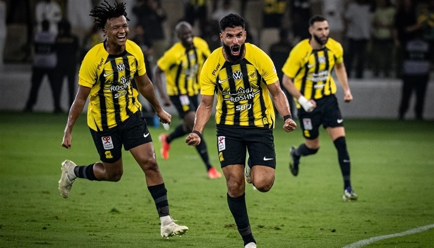 هل يلحق الشهري بصفوف منتخب السعودية؟