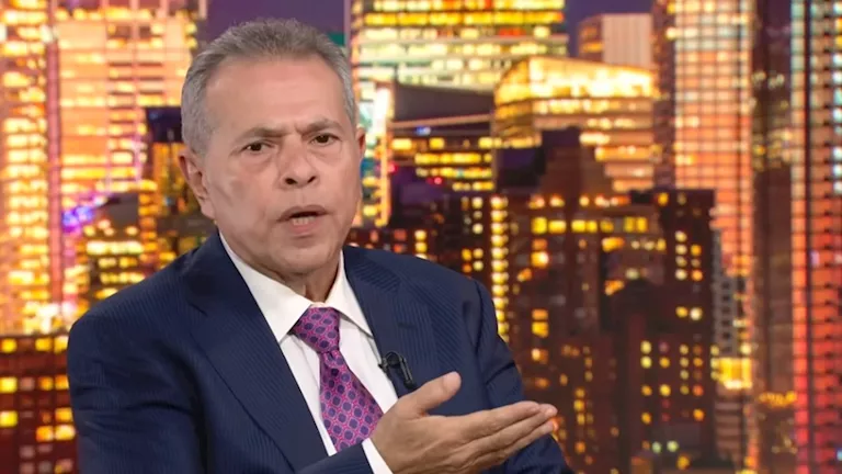 توفيق عكاشة: النظام الإيراني سينهار قبل 2027 وفق سيناريو صدام