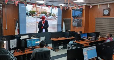 محافظ الأقصر يتفقد غرفة العمليات المنعقدة لمتابعة استعدادات عيد الفطر