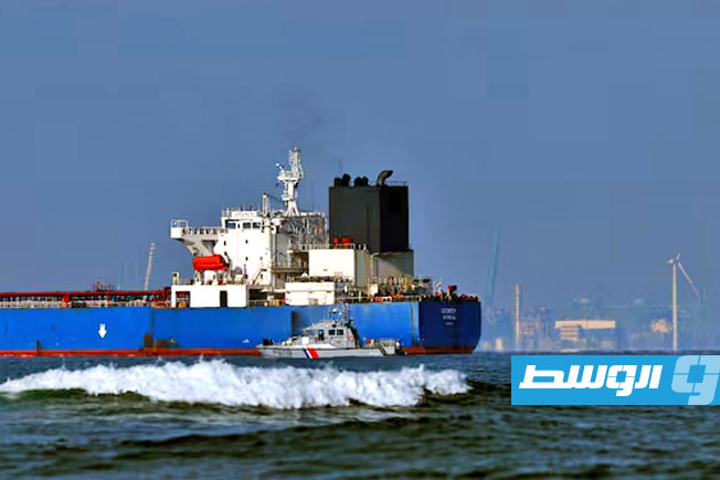 دفعت غرامة مالية بملايين اليورو.. فرنسا تنهي احتجاز ناقلة نفط مشتبه بانتمائها للأسطول «الشبح» الروسي