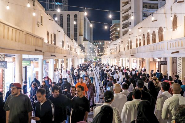 سباق ما قبل العيد.. 16 مليار ريال إنفاق الأسر في أسبوع واحد