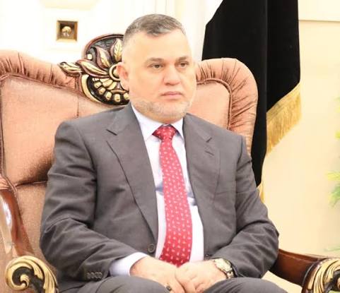 الاعتراف بتعطيل المشاريع العامة بين المسؤولية الدستورية والجنائية، قراءة قانونية أكاديمية في ضوء تصريحات النائب بهاء الأعرجي