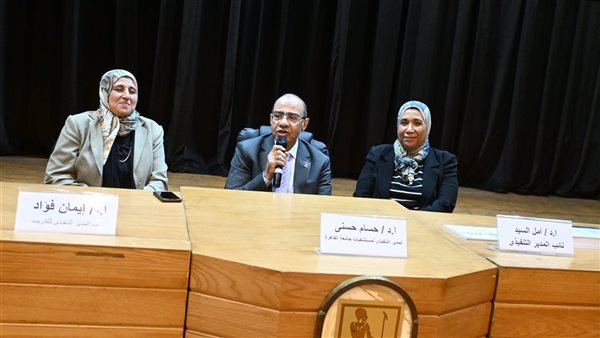 كلية طب قصر العيني تحتفي بأطباء الامتياز في يوم تعريفي (صور)