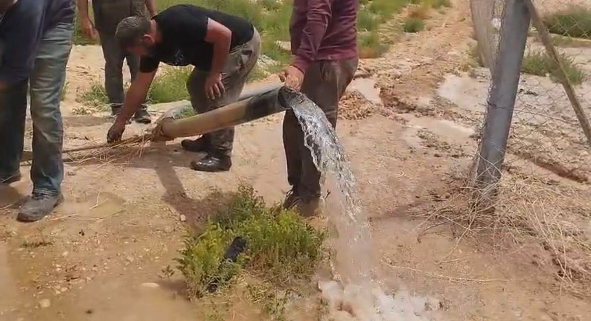 المياه : ضبط اعتداءات على خط ناقل في منطقة المغطس /البحر الميت