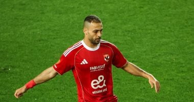 صفقة بين الأهلى وسيراميكا.. تفعيل بند شراء بيكهام مقابل بيع شكري