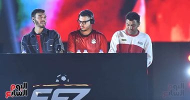 ديسكو مصر يشعلون مسرح EFZ بداليدا وعبد الغفور البرعى