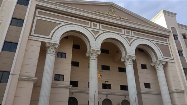 جنايات بنها تحسم مصير المتهمين بـ "إجبار شاب على ارتداء ملابس نسائية" بعد قليل