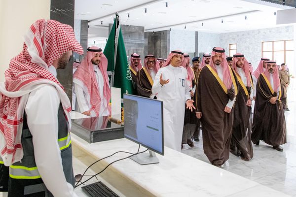 أمير المدينة يتفقد جاهزية استقبال الحجاج