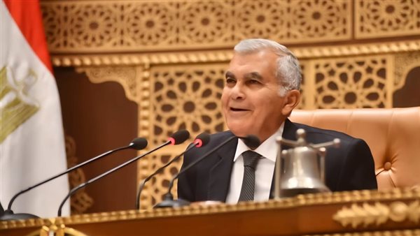 رئيس مجلس الشيوخ يهنئ السيسي بمناسبة عيد الفطر المبارك