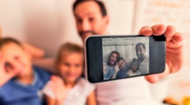 وزارة المرأة : ممنوع نشر صور الأطفال على الأنترنت