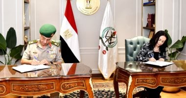 القوات المسلحة توقع بروتوكولى تعاون مع وزارة التضامن وجامعة القاهرة