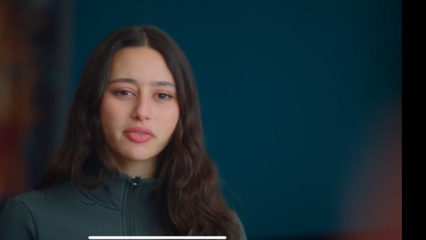 لينا صوفيا قلقة على ياسمين عبد العزيز في الحلقة الثانية من وننسى اللي كان